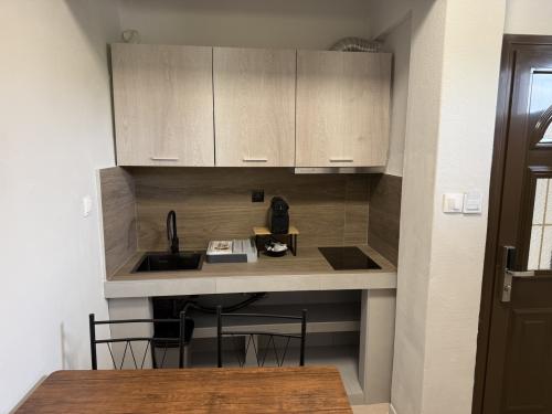apartmentno6_24